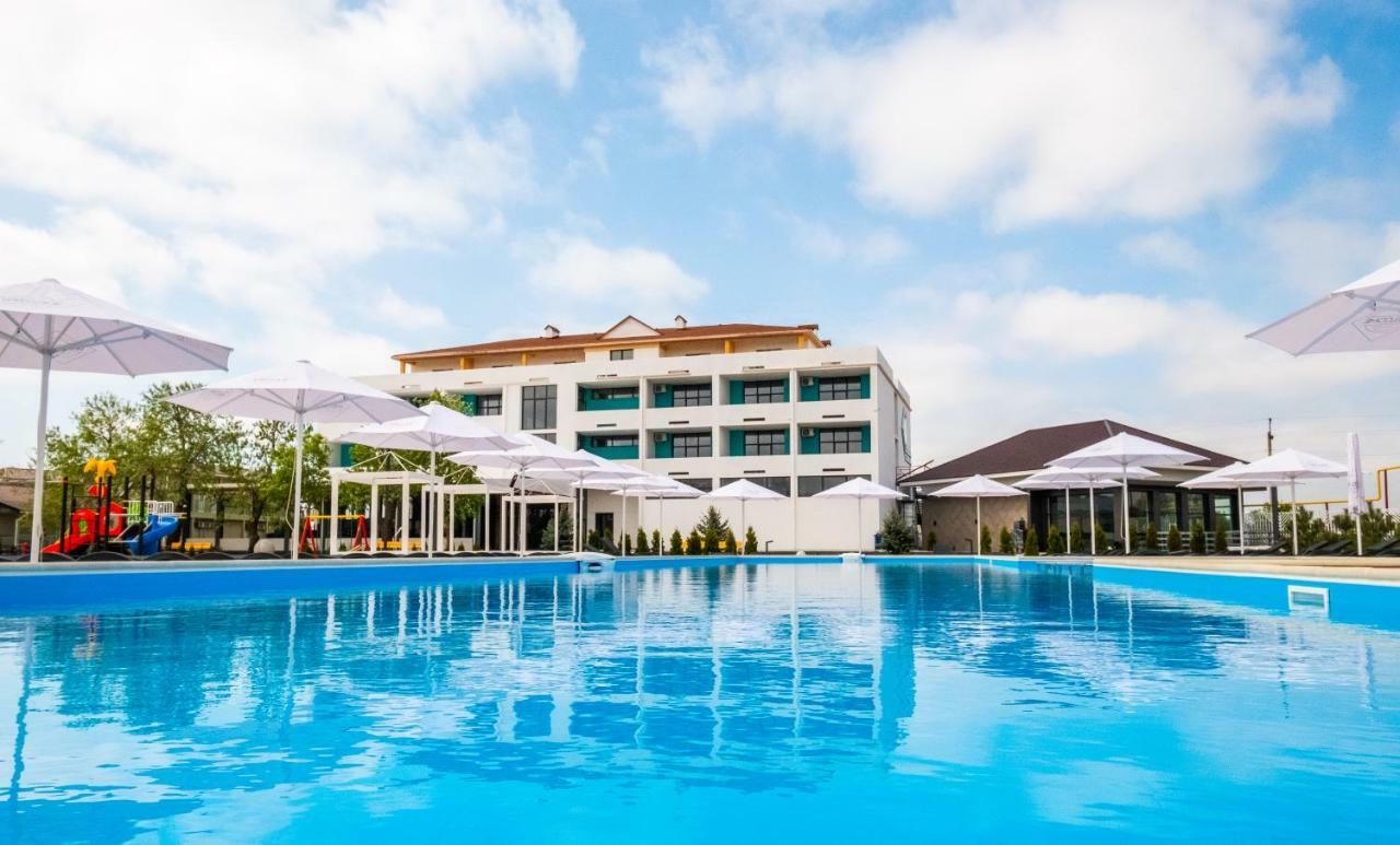 Welcome Summer Hotel Затока Екстериор снимка